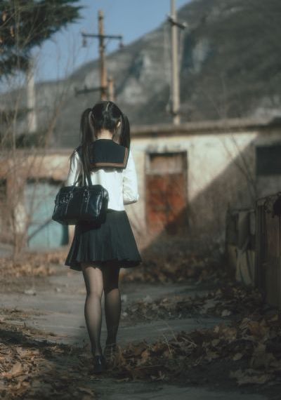 电影女机器人