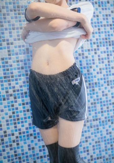 两个女人互添下身视频在线观看