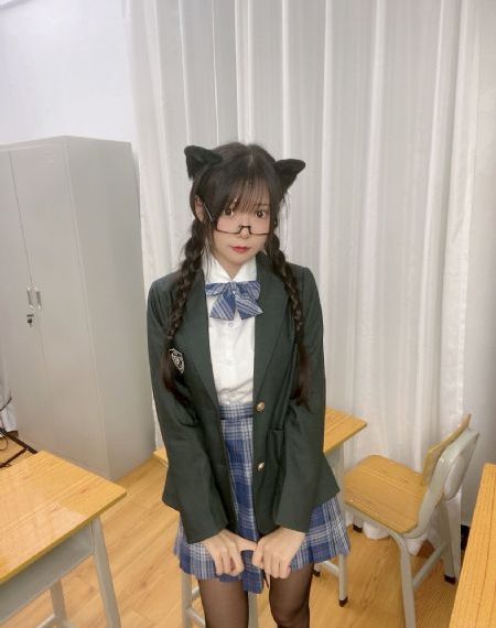 《亢奋》电视剧
