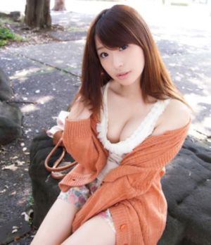 加油站的6个瑞士女孩